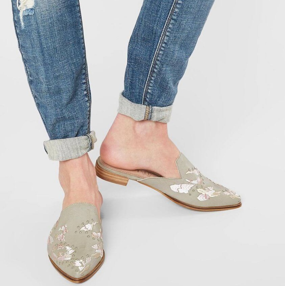 Mi.iM Miranda Floral Applique Mules